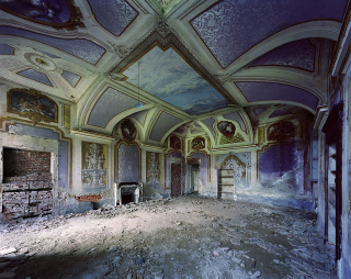 Illustration for article titled An Ephemeral Tour of Europe's Abandoned Industrial Ruins